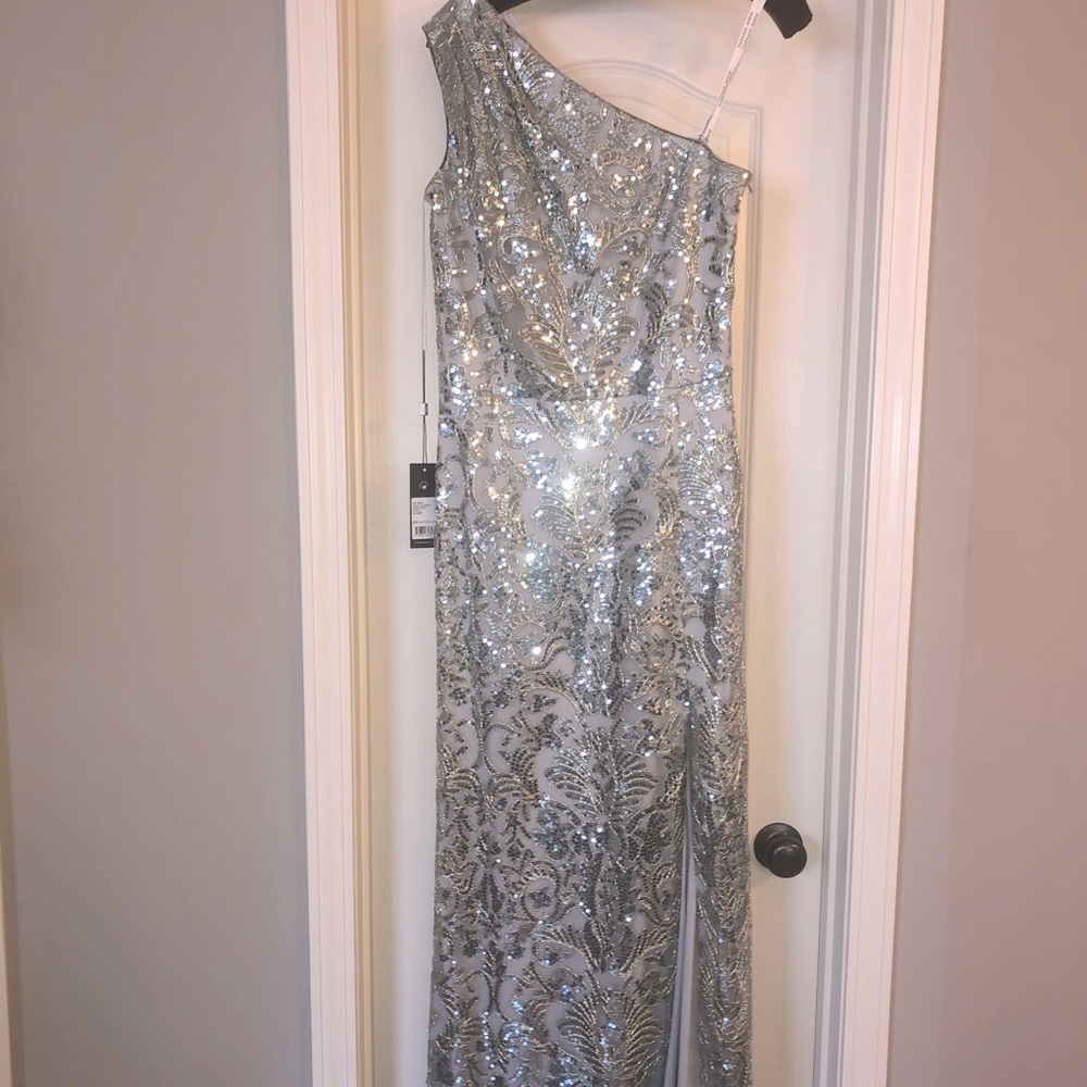Tadashi Shoji floor length one shoulder gown
